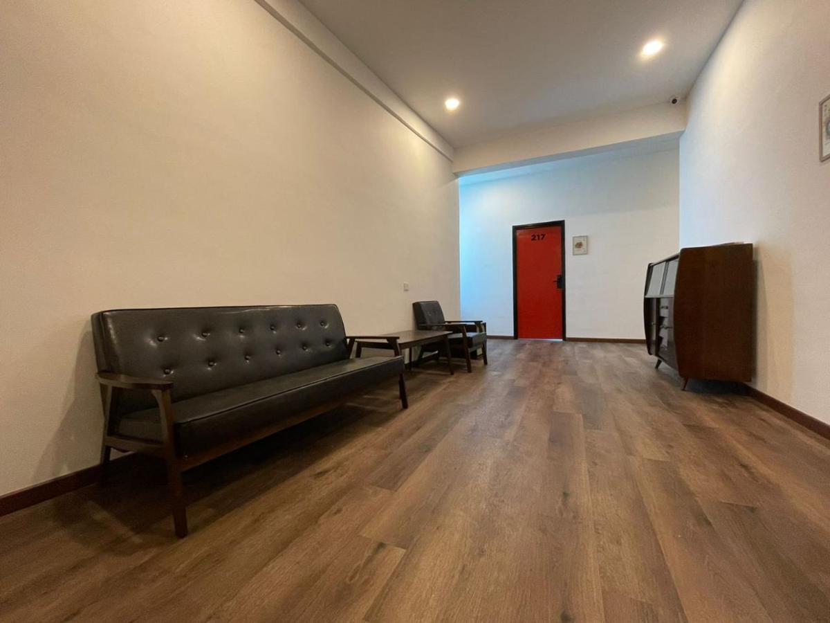 Benutten 99 Hotel Kampong Parit Tengah Eksteriør billede